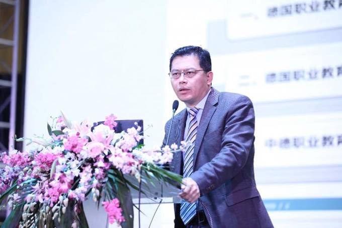 http://www.czie.edu.cn/czie_article_upload_files/czie/201812/20181218002109796_s.jpg