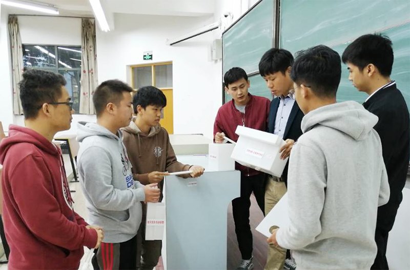 https://news.cczu.edu.cn/_upload/article/images/1f/cd/44f33c114e58bc9402cd0762aa1c/ff0829b0-c92b-4d2c-80d0-a094eba0892d.jpg