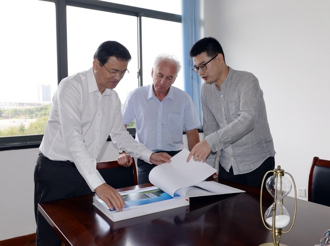 http://news.cczu.edu.cn/_upload/article/images/c2/27/def9e995471696cba6c5ea0fbed6/b93f9a6e-8320-47ae-ac68-bd61d56dc640.jpg