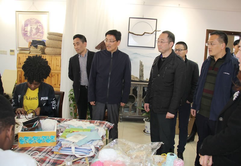 http://www.cztgi.edu.cn/_upload/article/images/cb/40/2bf8e3cb461da253013867d90538/ada4518f-8d27-4b18-8d31-25e416dbcf1b.jpg