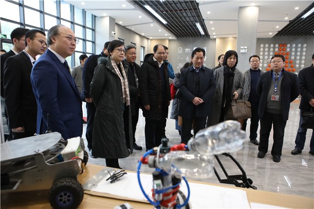 http://www.czie.edu.cn/czie_article_upload_files/czie/201901/20190111105520668.jpg