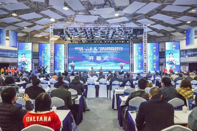 http://www.czie.edu.cn/czie_article_upload_files/czie/201812/20181218000045845_s.jpg