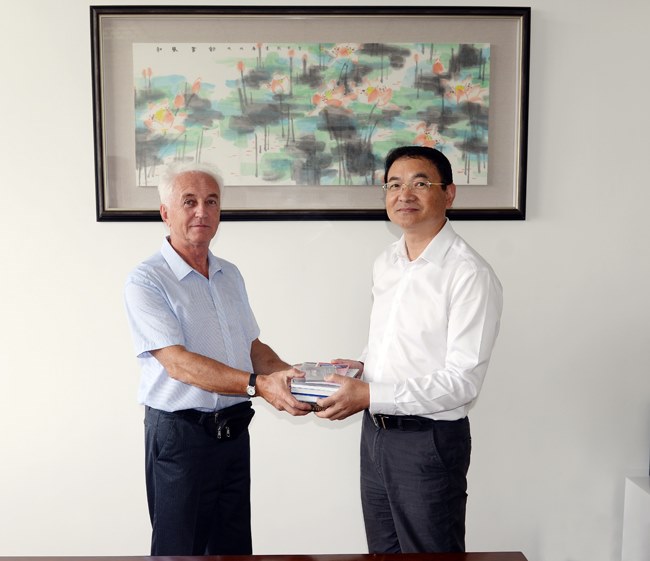 http://news.cczu.edu.cn/_upload/article/images/c2/27/def9e995471696cba6c5ea0fbed6/8fa459af-f8dc-4965-b99c-105008c7aa0a.jpg