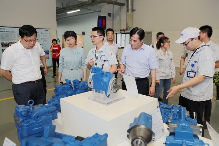 http://www.czili.edu.cn/_upload/article/images/98/33/9e0797c6490bba38d2f1b4cb1187/220ebe45-4dd6-4c23-9986-a02d88c3cf1c.jpg