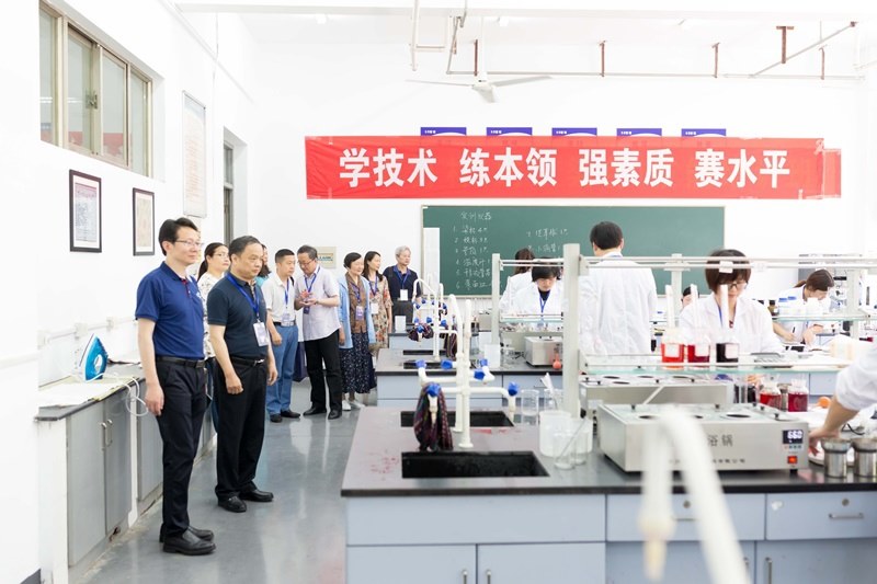 http://www.cztgi.edu.cn/_upload/article/images/5a/7f/75c9610f48638d09e7f089a45432/6e3aff92-17cf-4c55-81c2-c7c6a3c446df.jpg