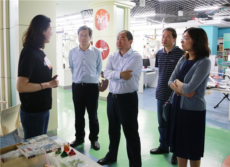 http://news.cczu.edu.cn/_upload/article/images/41/3a/2e9de1784118b6f16a8494ff74e9/e7c32cb9-5045-494a-bcc7-5f0167b34c40.jpg